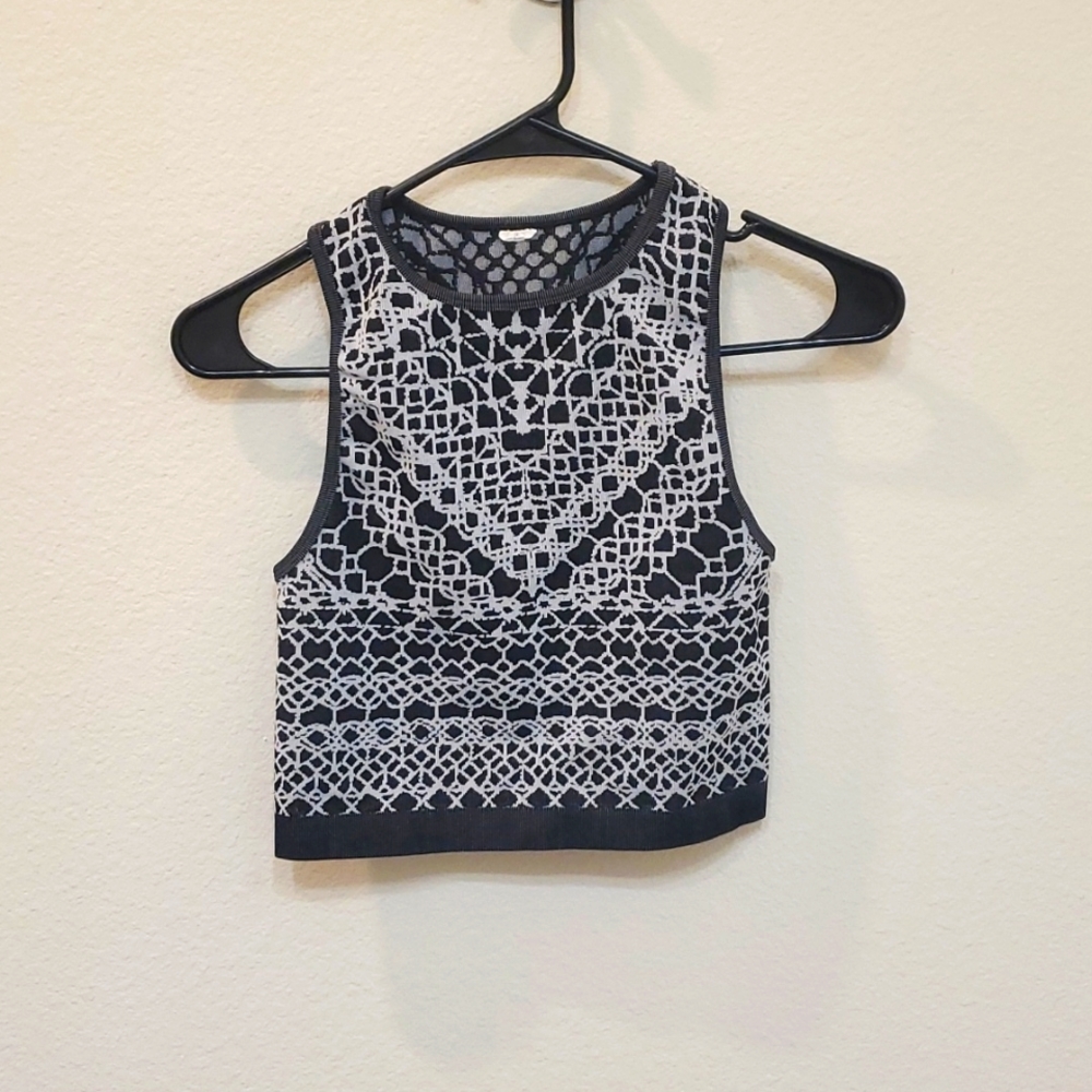 Fabletics cropped sports tank